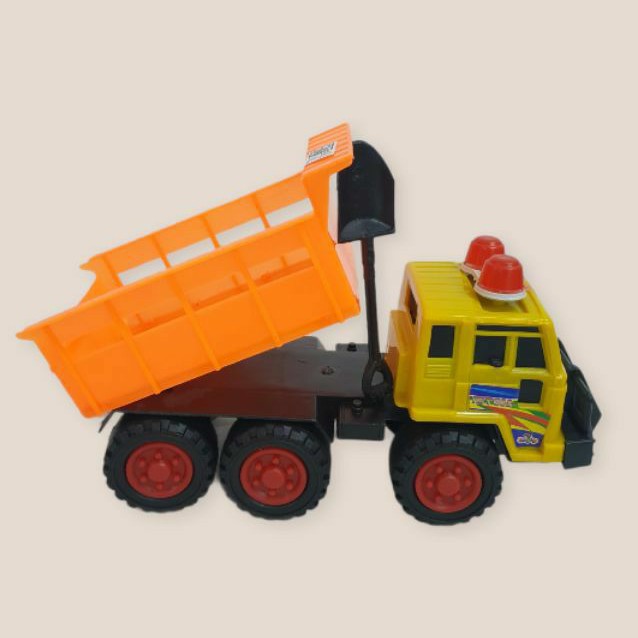 Mainan Truk Batu Pasir Ada Bonus Sekop