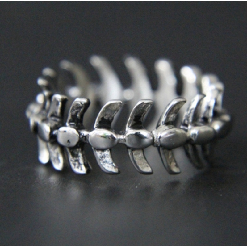 Cincin Vintage Bahan Stainless Steel Model Tulang Ikan untuk Pria