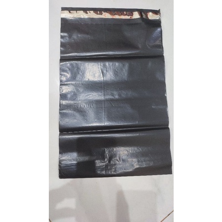 

Plastik polymailer amplop packing on line isi 100 lembar ukuran 35x50 , 40x50, 45x60 cm warna hitam