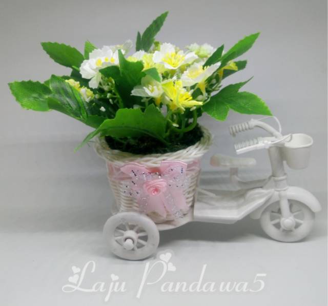 Bunga hias/dekorasi/pajangan/tanaman artificial/bunga plastik/kembang hias