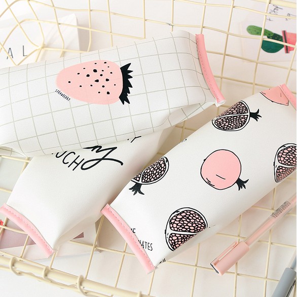 

Tempat Pensil PU Stoberi dan Delima