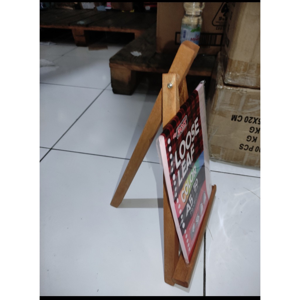 

easel kaki tripod kayu 30 x20 cm mini untuk letterboard atau kanvas