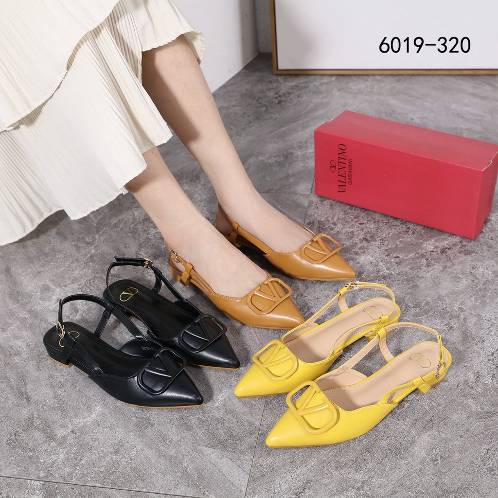 V Logo Slingback Ballet Flats 6019-320