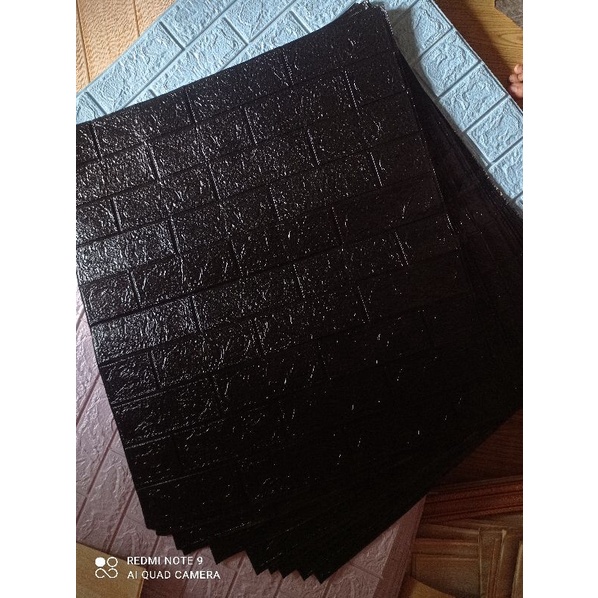 PROMO!!! WALLPAPER FOAM 3D KETEBALN 4MM BISA COD KESELURUH WILAYAH BAYAR DI TEMPAT SETELAH TRIMA BARANG-Hitam