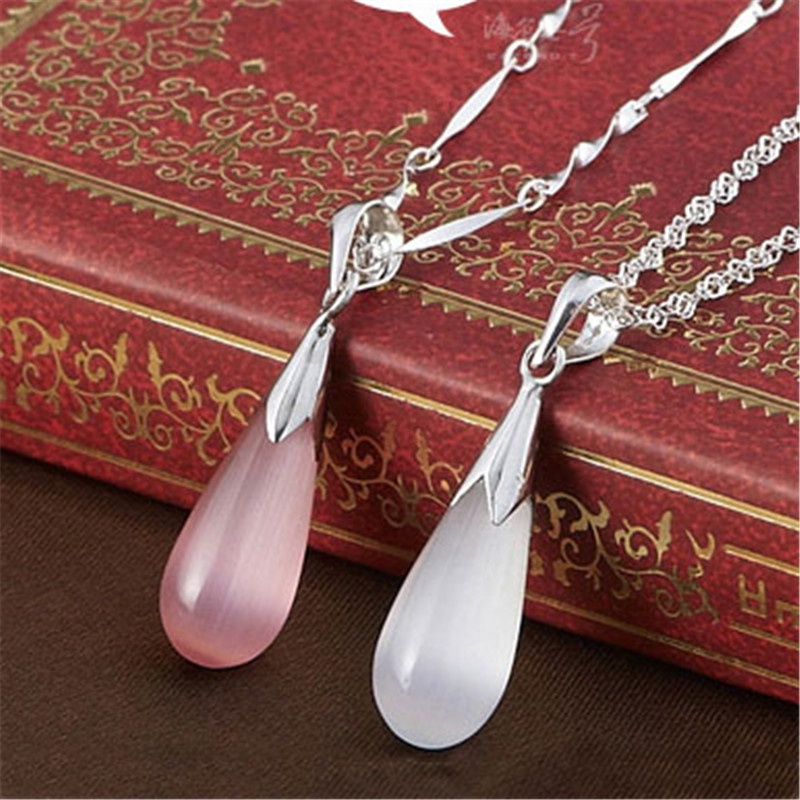 [Ready Stock]Fashion Simple Moonstone Water Drop Pendant Necklace