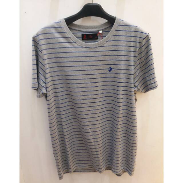 8903 kaos 3second pria / kaos 3second cwo / kaos 3second original / kaos 3second