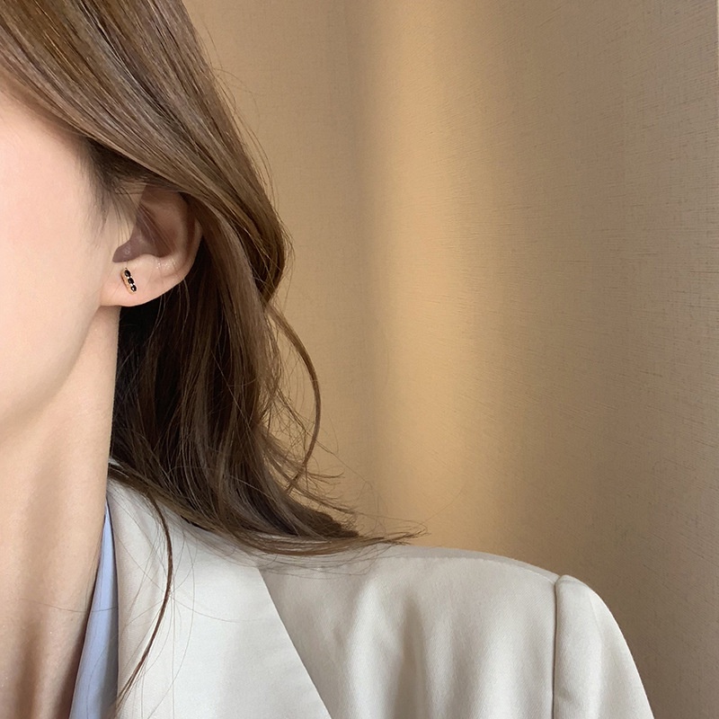 Anting Tusuk Mini Wanita Korean Style Fashion - Aksesoris Wanita Anting Import