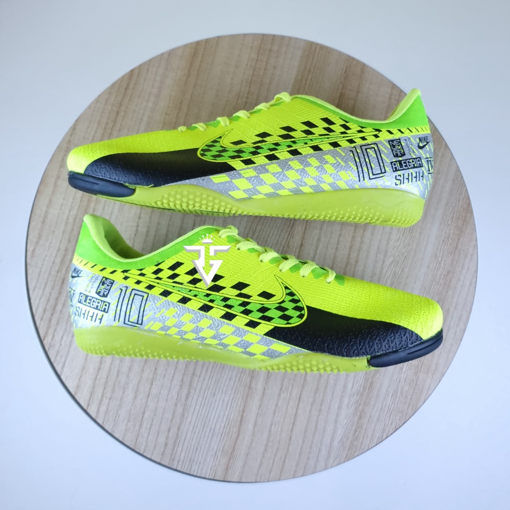 Sepatu Futsal Nike Mercurial Terbaru Best Seller Sol Gerigi