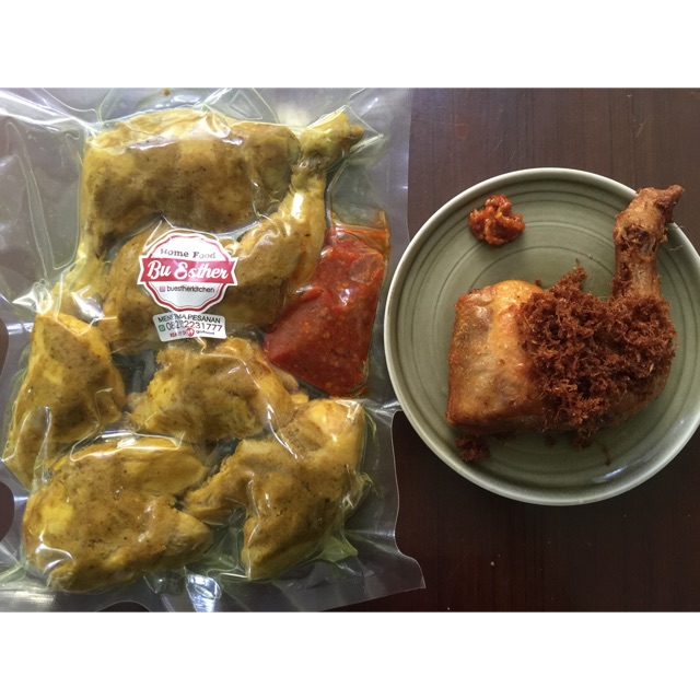 

Ayam Kuning Bumbu Laos