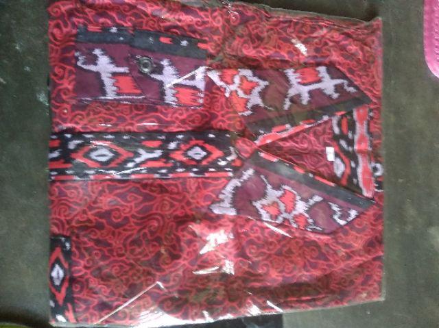 Kemeja Batik Pria Lengan Panjang Batik Danabrata Motif Mega Merah Kode 032 Size M L Xl Xxl Regular