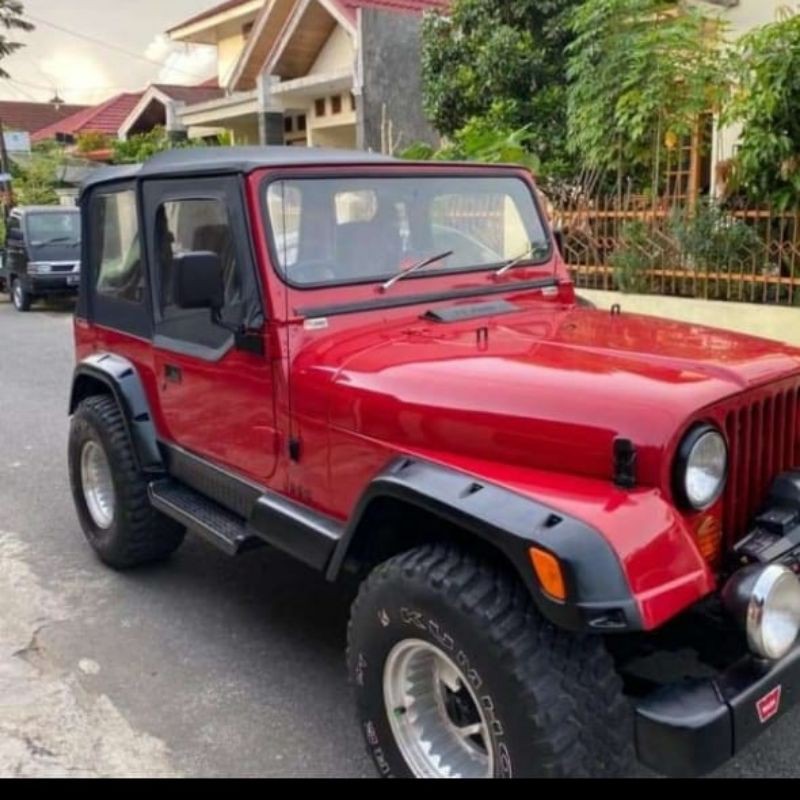 Over Fender CJ7 model baut