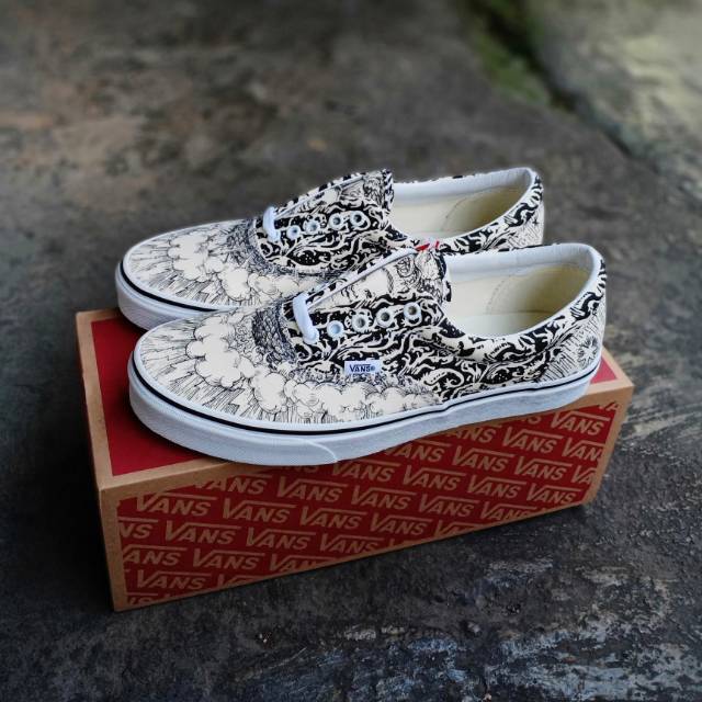 vans era ouroboros