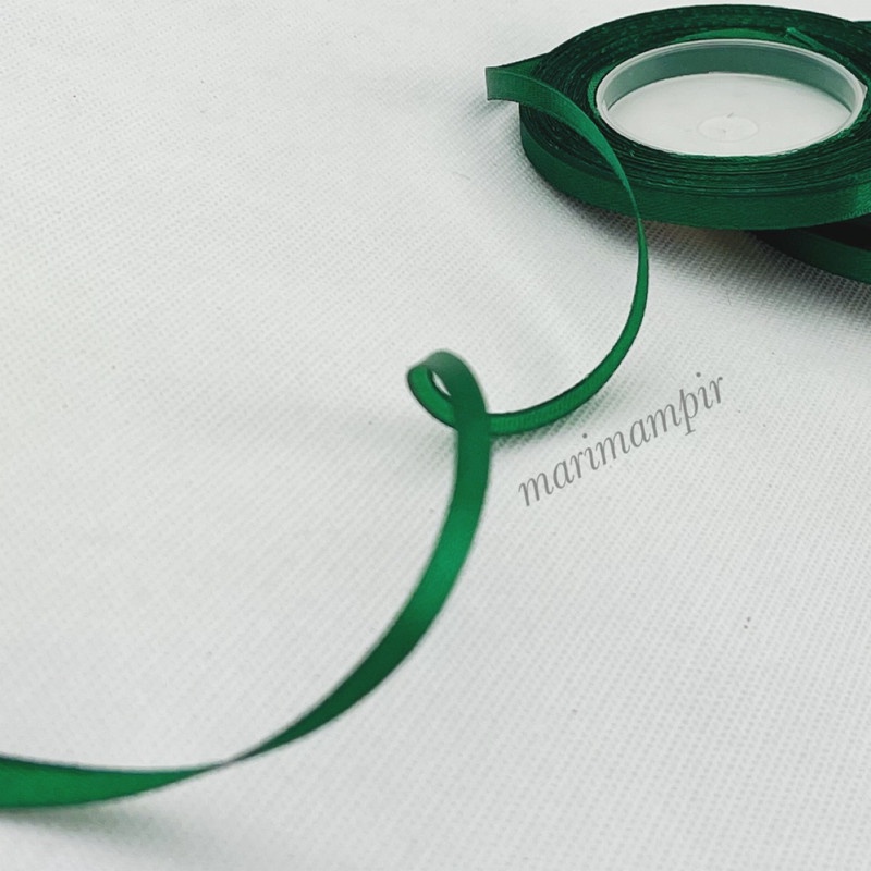 

PITA SATIN KAIN 1/4 INCI 6 MM WARNA HIJAU TUA #076