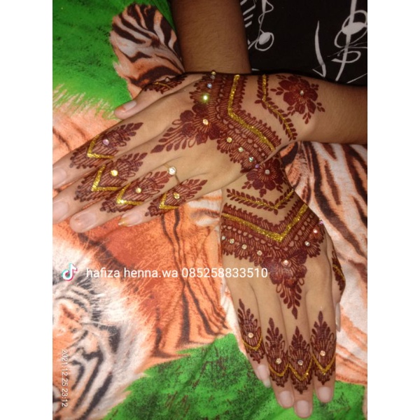 satu lusin henna maron warna cantiik dan awet