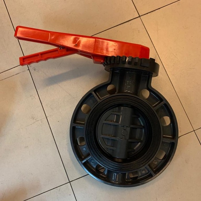 Lever Handle PVC Butterfly Valve JIS 10K Merk Zuki ukuran 4 inch