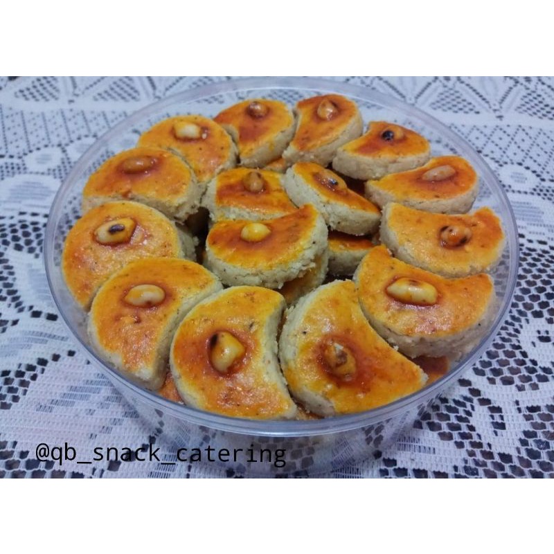 

Kue Kacang