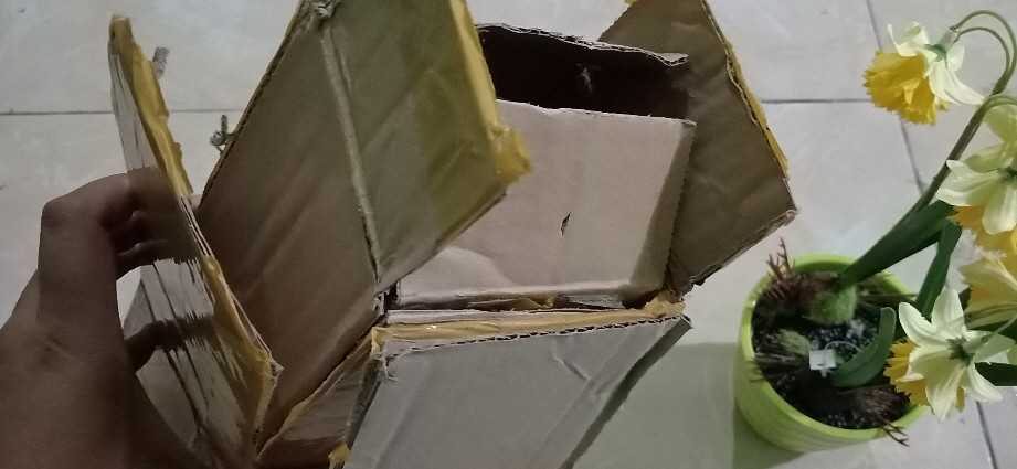 Pajangan Meja Vas Bunga Unik & Cantik - Dekorasi Tanaman Tiruan Hias Artificial - Vb24