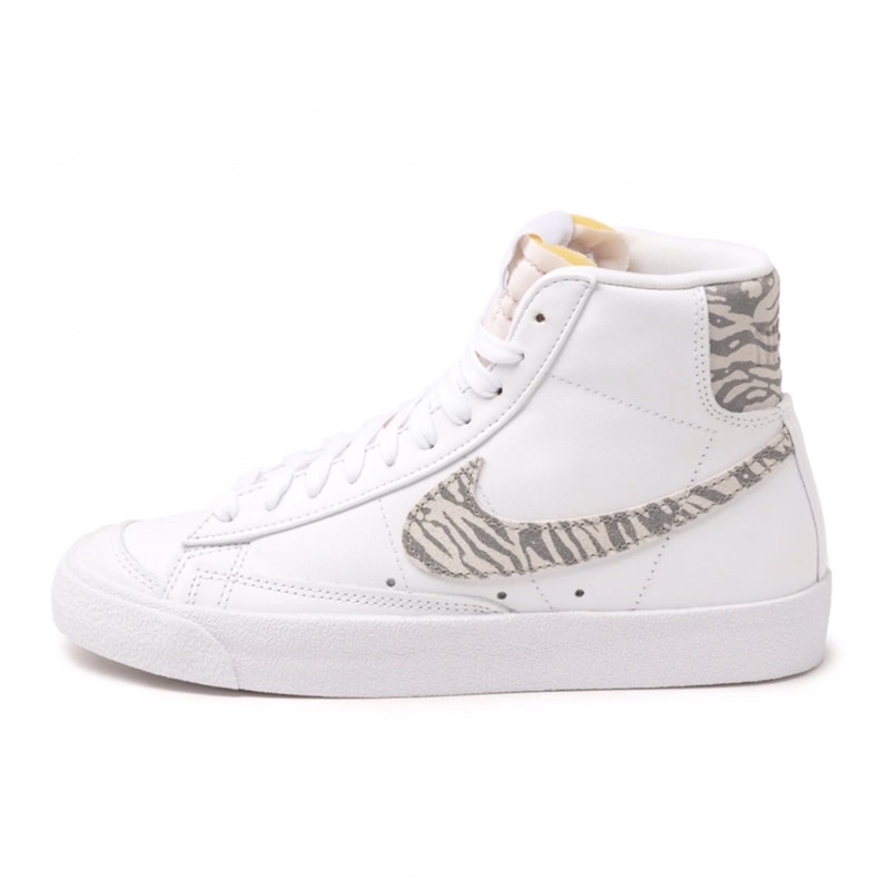 blazer mid 77 white sail metallic gold atomic pink