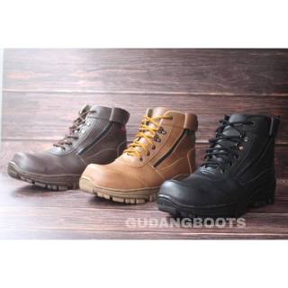  Sepatu  Caterpillar Middle Boots Shopee Indonesia