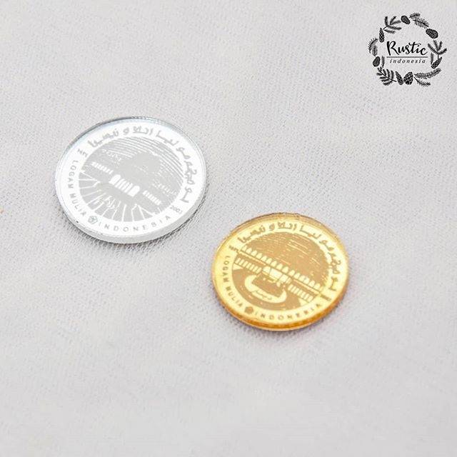 Replika 1 dinar (gold) dan 1 dirham (silver)