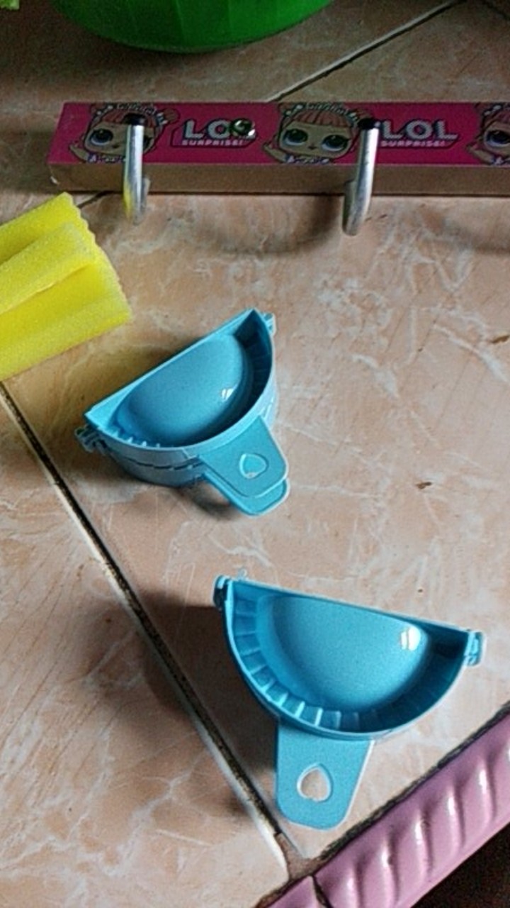 [import] - Cetakan Pangsit / Pastel Warna Material Food Grade Pp