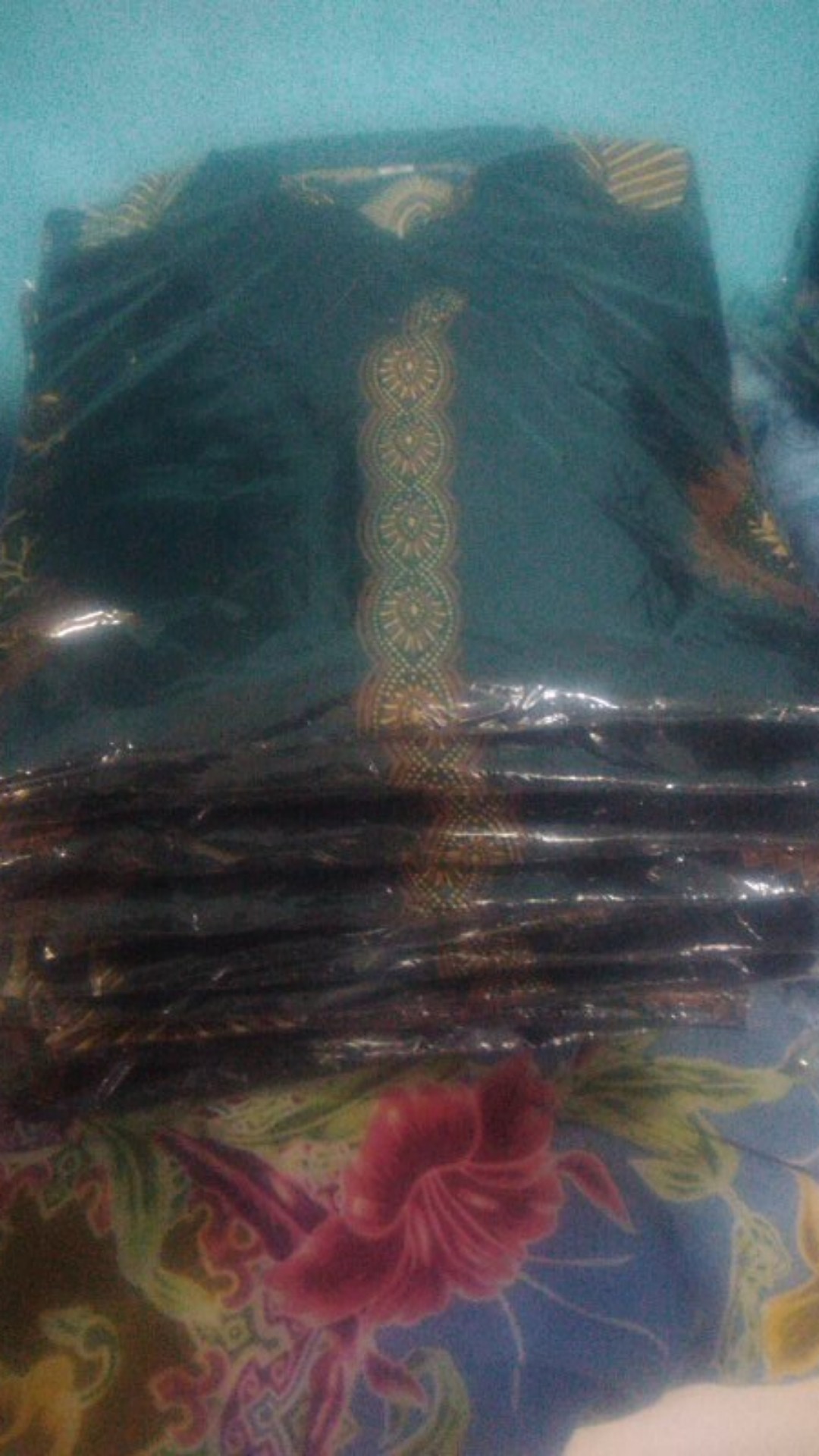 Kemeja Batik Lengan Panjang Motif Wayang Dua Jokowi