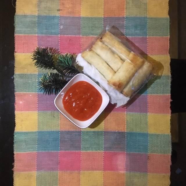 

spring roll isi 6 pcs