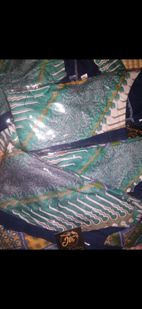 Atasan Blouse Batik Wanita Modern Fashion Wanita Kekinian