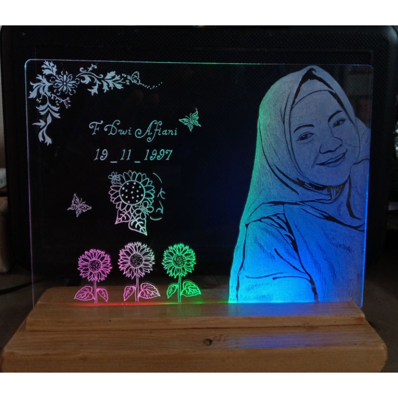 Lampu hias akrilik / lampu tidur custom foto