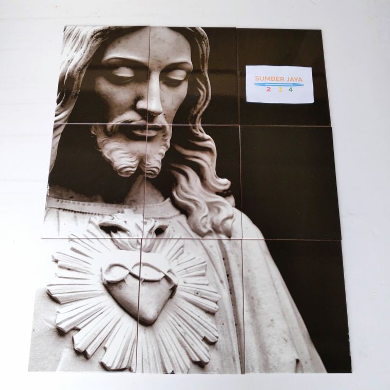 Keramik Panel Motif Replika Yesus 9 X 20 X 25 TERMURAH