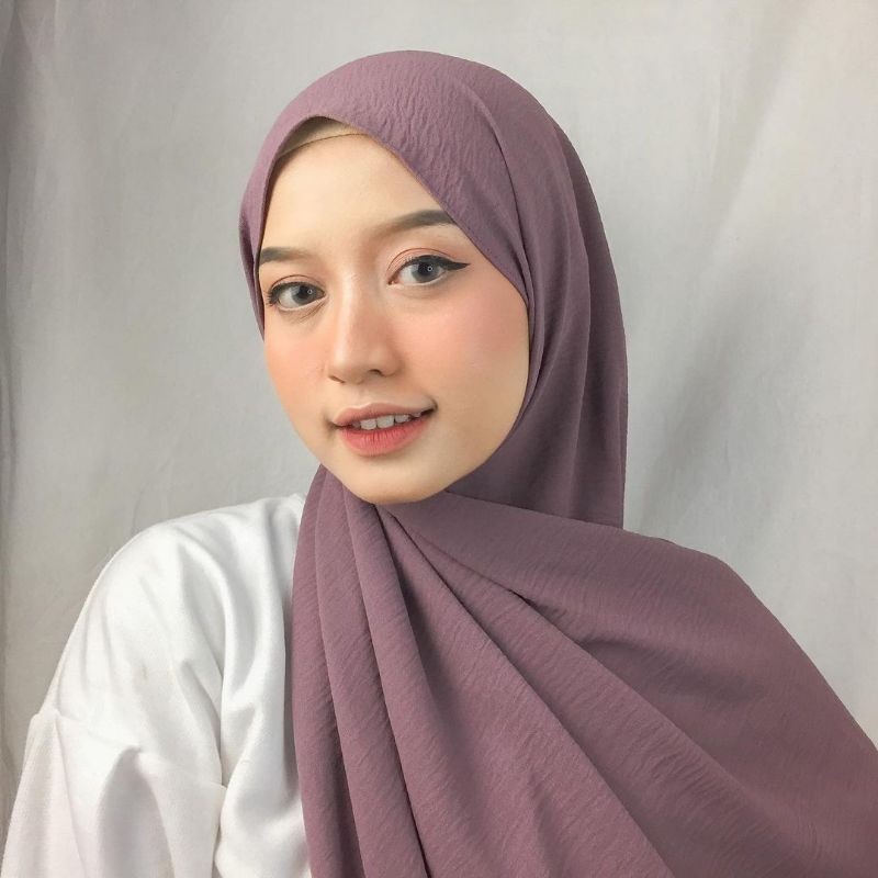 Hijab Pashmina Crinkle Airflow / Jilbab Pashmina Kekinian / Hijab OOTD / Hijab Pashmina Dewasa