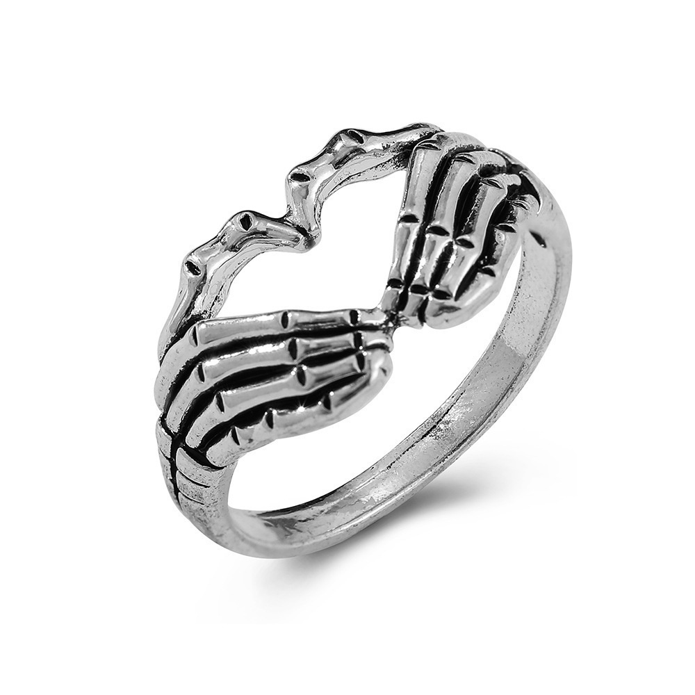 Cincin Bentuk Hati Dan Tangan Tengkorak Bahan Stainless Steel Gaya Punk Hip Hop Untuk Pria Dan Wanita