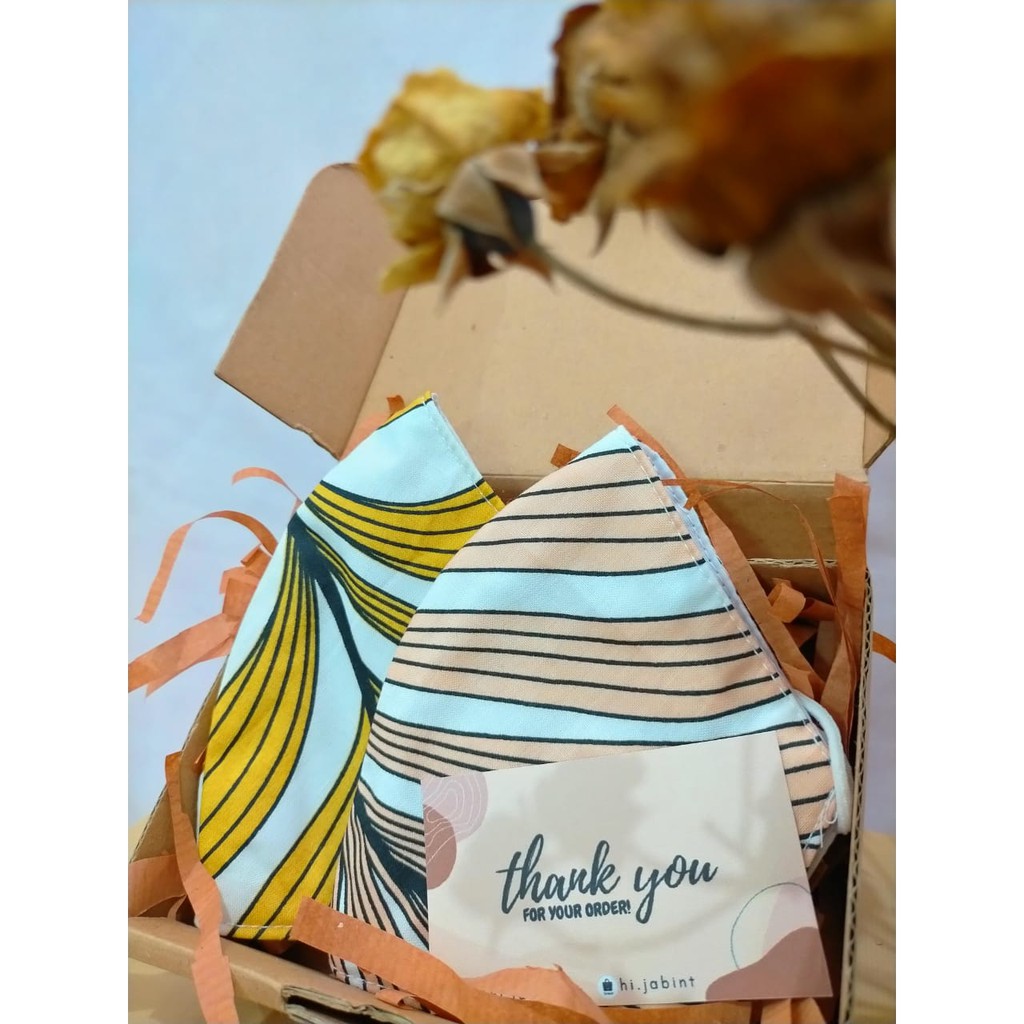 

HAMPERS NEW NORMAL/MASKER/GIFT BOX/HADIAH WISUDA/HADIAH ULANG TAHUN