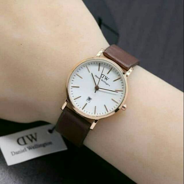 Jam tangan wanita, Daniel wellington, tgl aktif/on, kw super