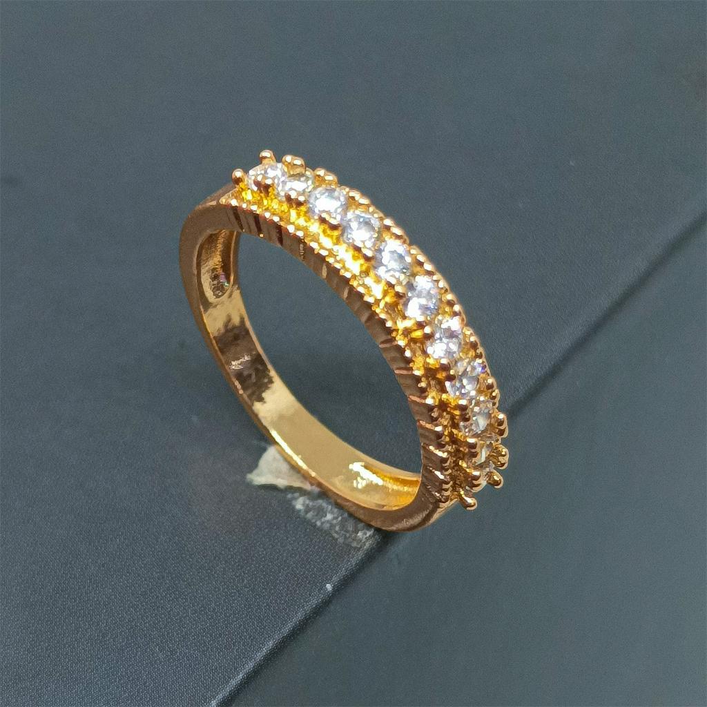 Jewelry Cincin Titanium Wanita Emas Muda Anti Karat Asli Emas Couple Dewasa Dan Luntur Logam Asesoris Gold