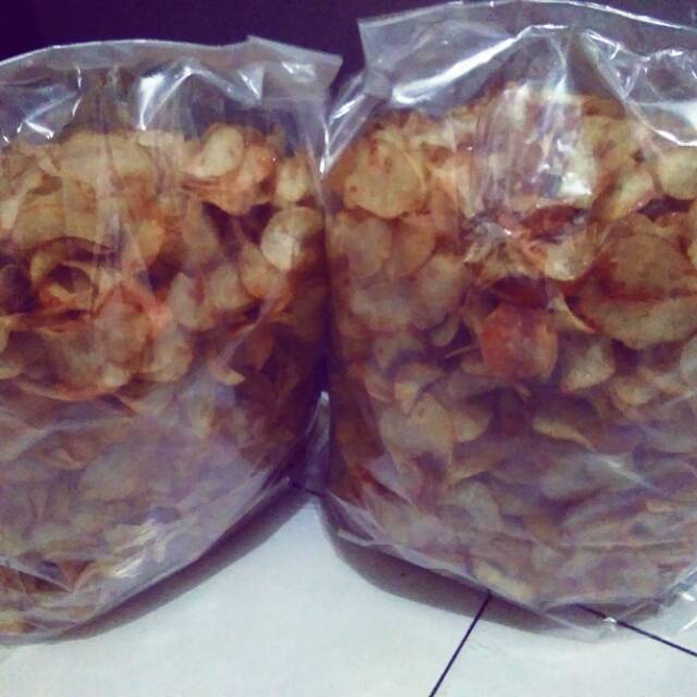 

Keripik singkong sambel pedas size 1KG