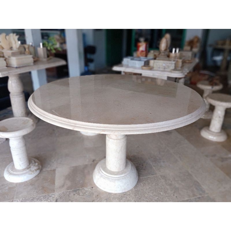 Meja Bulat Marmer Putih Tulungagung