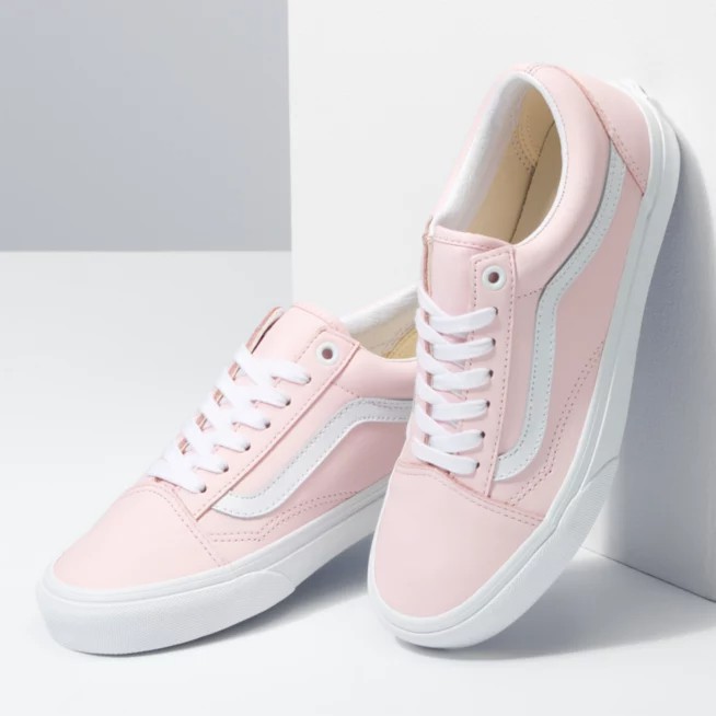 Sepatu Sneakers Pria Wanita Sepatu Tali Soft Pink