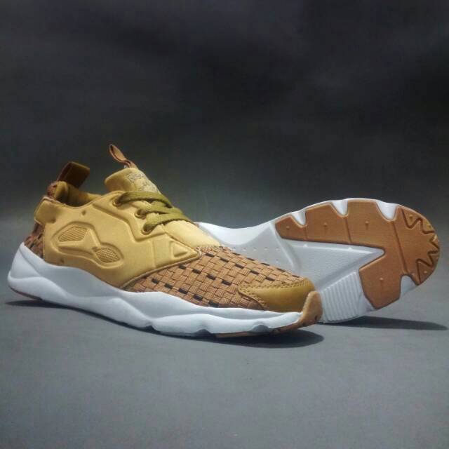 Sepatu Sneakers Murah Reebok Furylite Woven Size 41 - 45