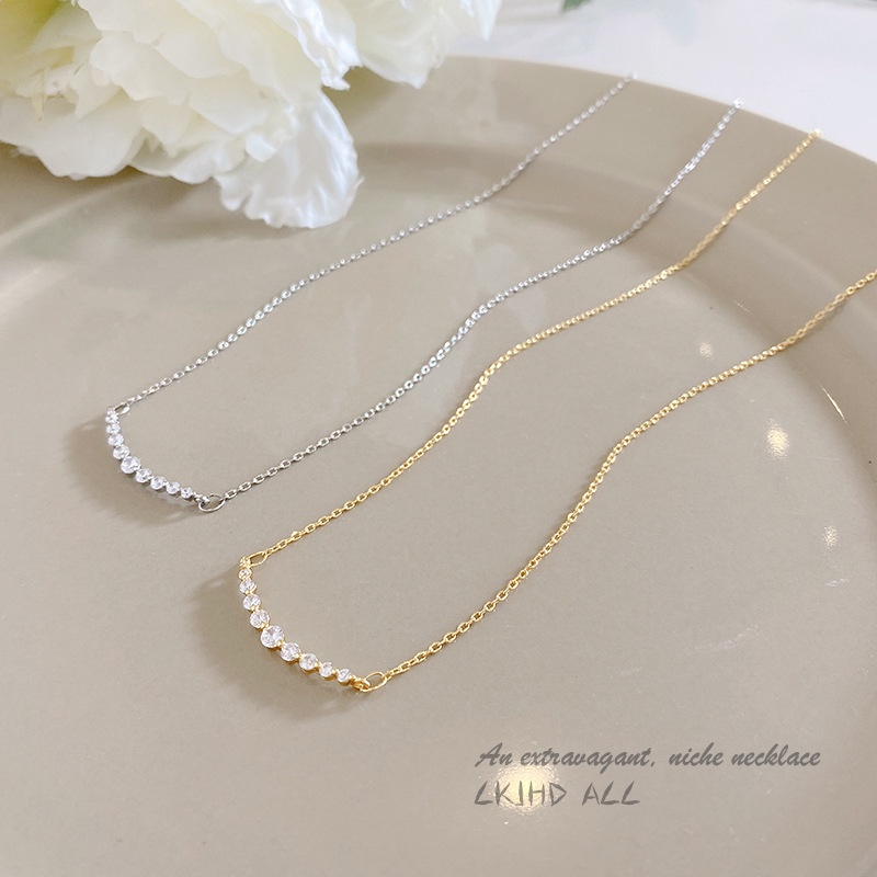 Kalung Choker Bahan Titanium Aksen Zircon Untuk Wanita