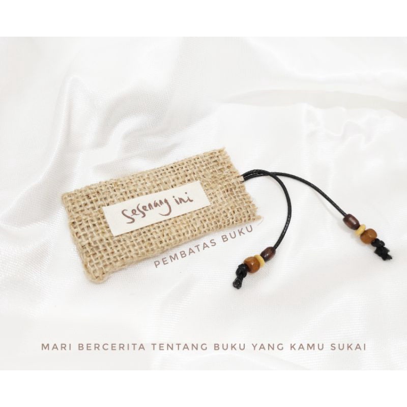 

pembatas buku