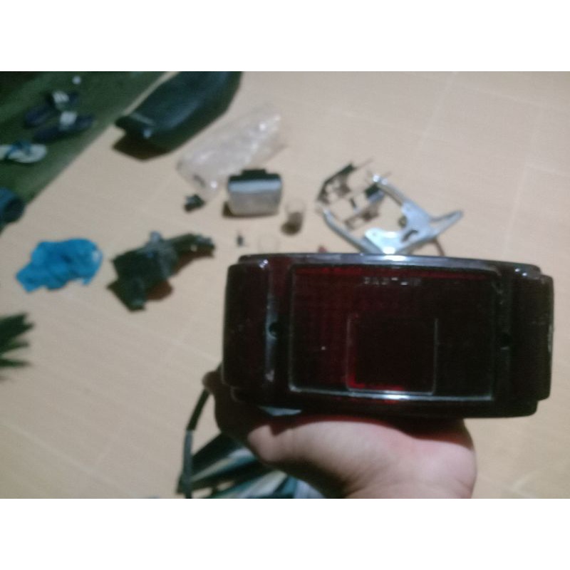 lampu belakang 5t5 original copotan motor