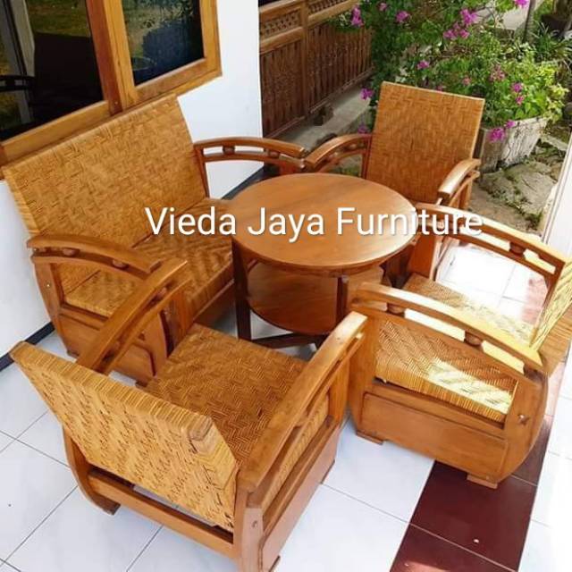 KURSI SEDAN KLASIK KAYU JATI KOMBINASI ROTAN