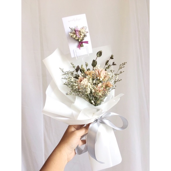 buket bunga kering / mawar kering kado wisuda ulang tahun dll