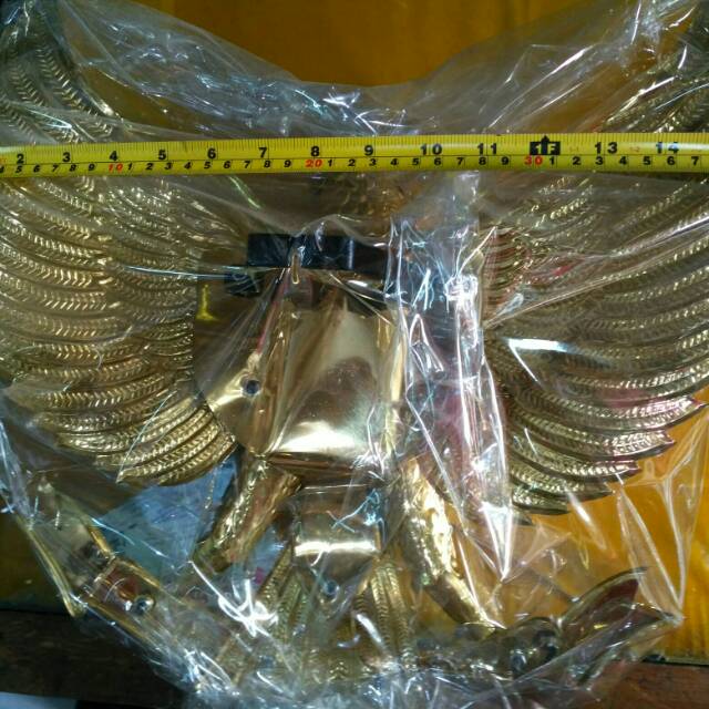 Patung Lambang Garuda Dinding Kuningan 40cm
