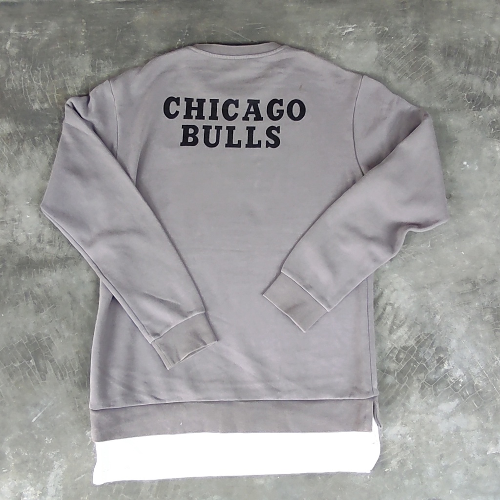 Jaket vintage celana kaos varsity sukajan hoodie crewneck second Chicago Bulls NBA Team