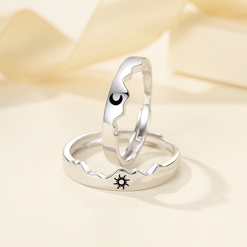 Cincin Pasangan Model Terbuka Dapat Disesuaikan Desain Matahari Bulan Untuk Hadiah Valentine