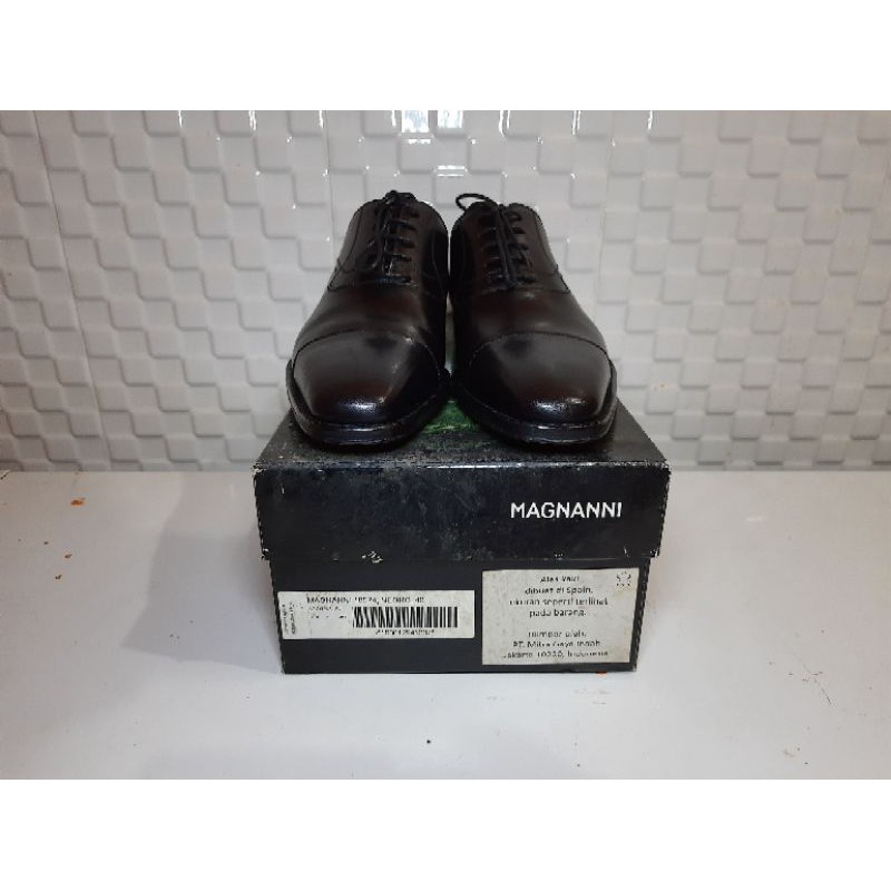 Sepatu Magnanni ukuran 41