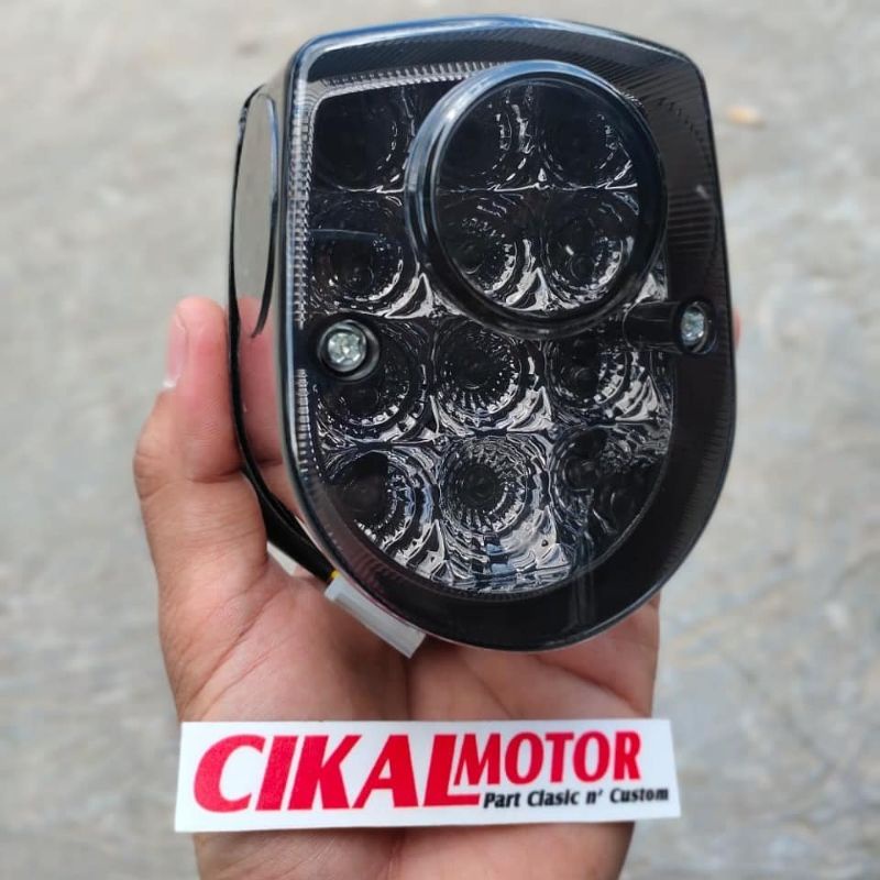 lampu stop belakang c70 led lampu belakang c70 led lampu belakang jangkrik led hitam smoke