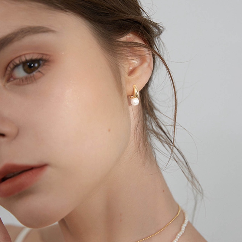 Anting Hoop Warna Silver Aksen Mutiara Gaya Korea Untuk Wanita